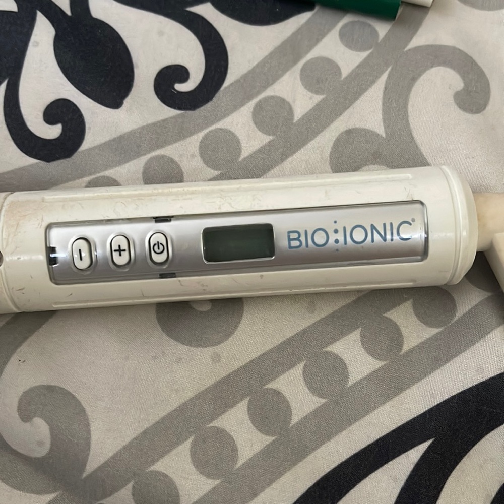 Bio ionic curling iron 1.25